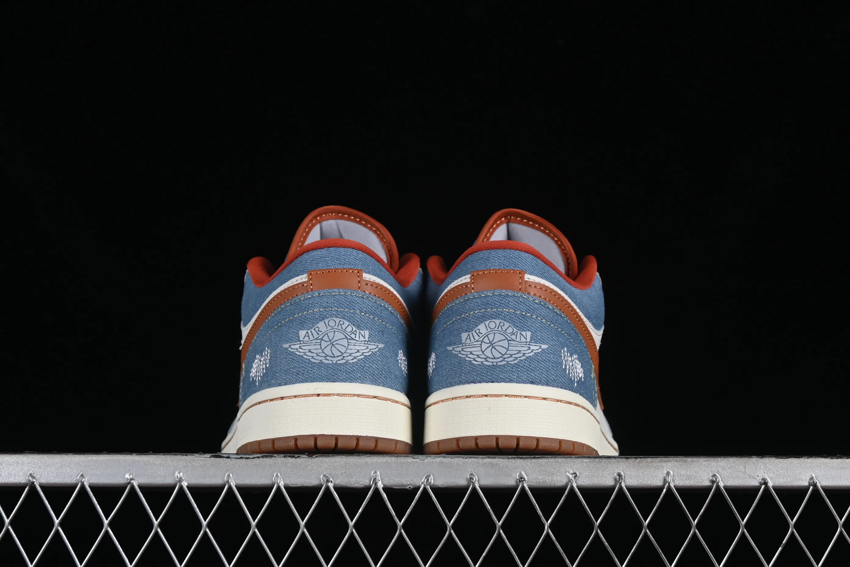 All categories Air Jordan Jordan series basketball shoes Air Jordan 1 Low G version pure original Air Jordan 1 Low "Multi-Color" AJ1 Joe 1 blue denim low-top cultural casual sneakers FZ5045-091